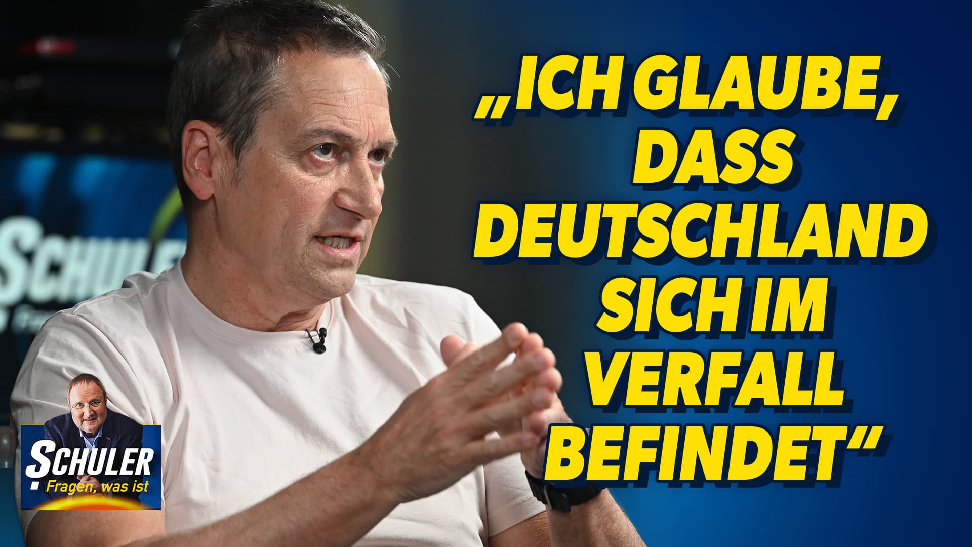 Dieter Nuhr bei „Schuler! Fragen, was ist“