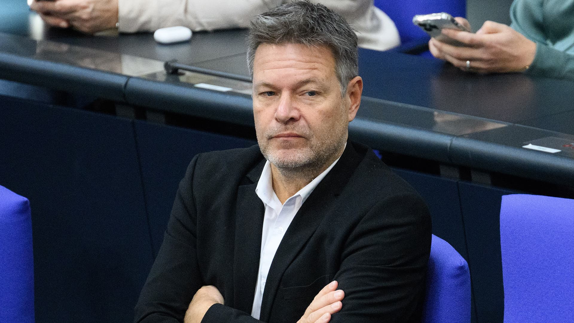 Karlsruhe killt Habecks Klima-Konto: Das steckt hinter dem Urteil, das die Regierung für bankrott erklärt
