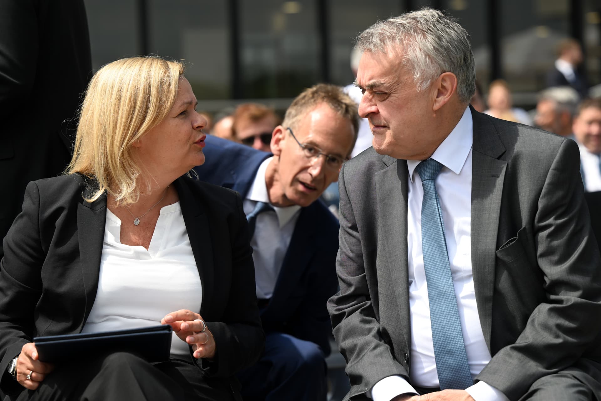 Knatsch im Kampf gegen die Clans: Reul lässt Faeser auflaufen
