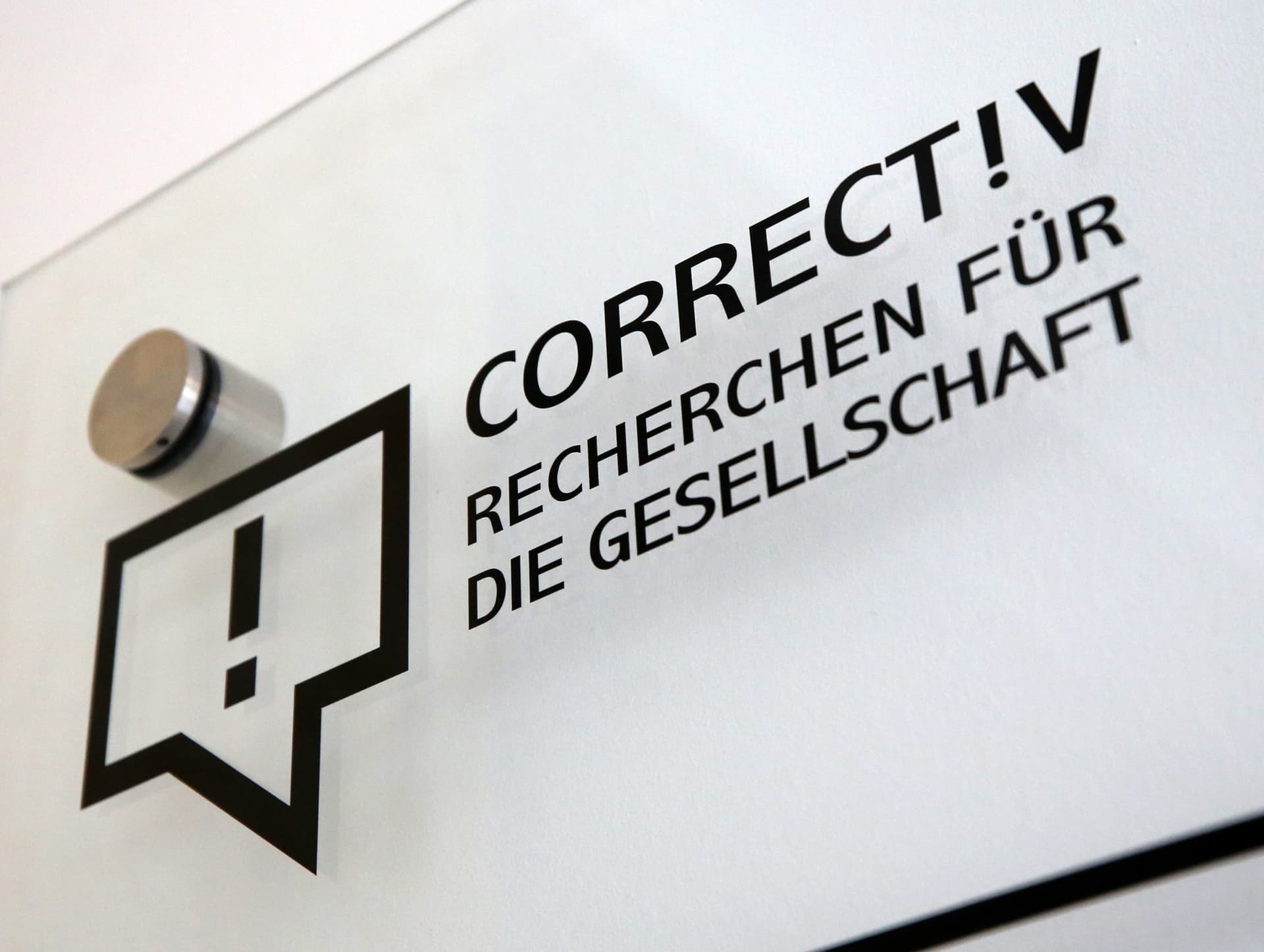 Nach kritischer Berichterstattung: Correctiv tilgt heimlich „Deportation“ von Homepage