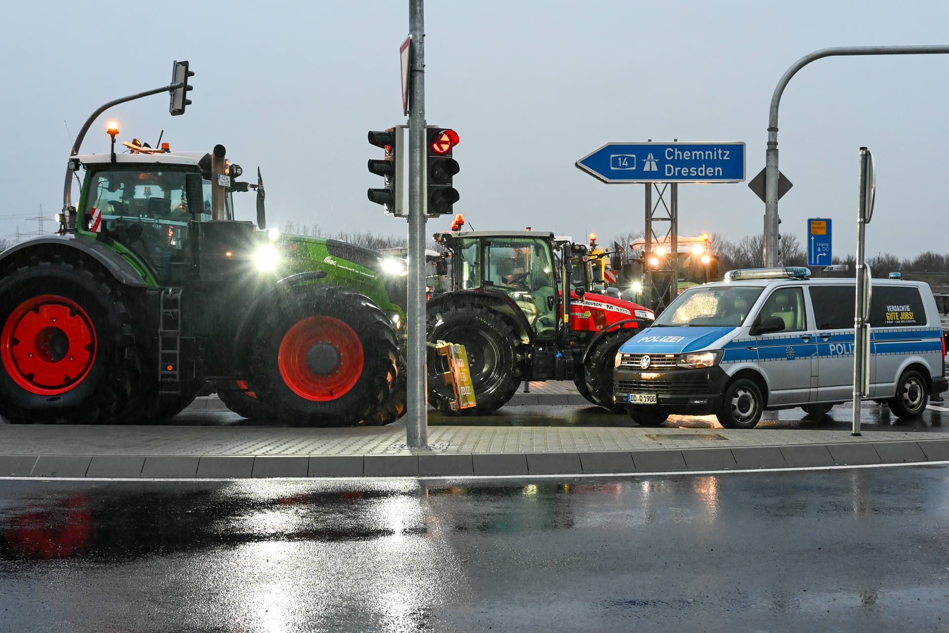 Bauernproteste am Montag im Erzgebirge: Busse fahren nicht, Schulen geschlossen, Spontan-Versammlungen verboten