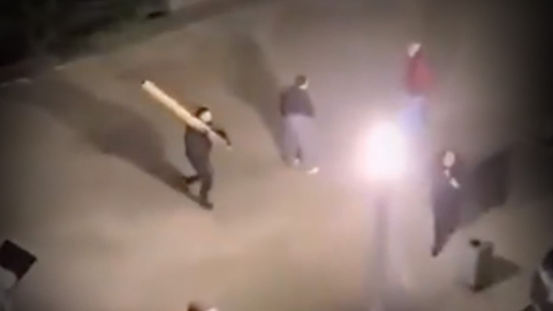 Mit Holzlatten aufeinander losgegangen: Video zeigt arabische Prügel-Orgie in Görlitz