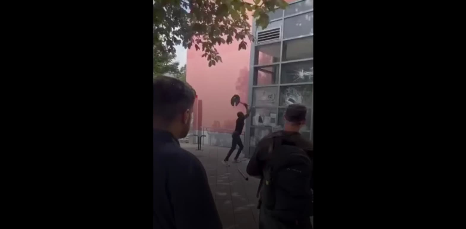 Attacke auf Ausländerbehörde in Magdeburg