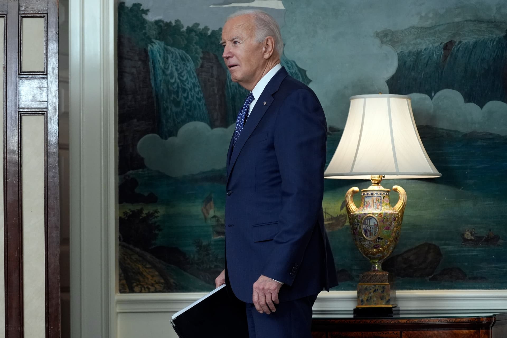 Katastrophe im Wahlkampf! Wichtiges Gutachten beschreibt US-Präsident Biden als senilen Greis