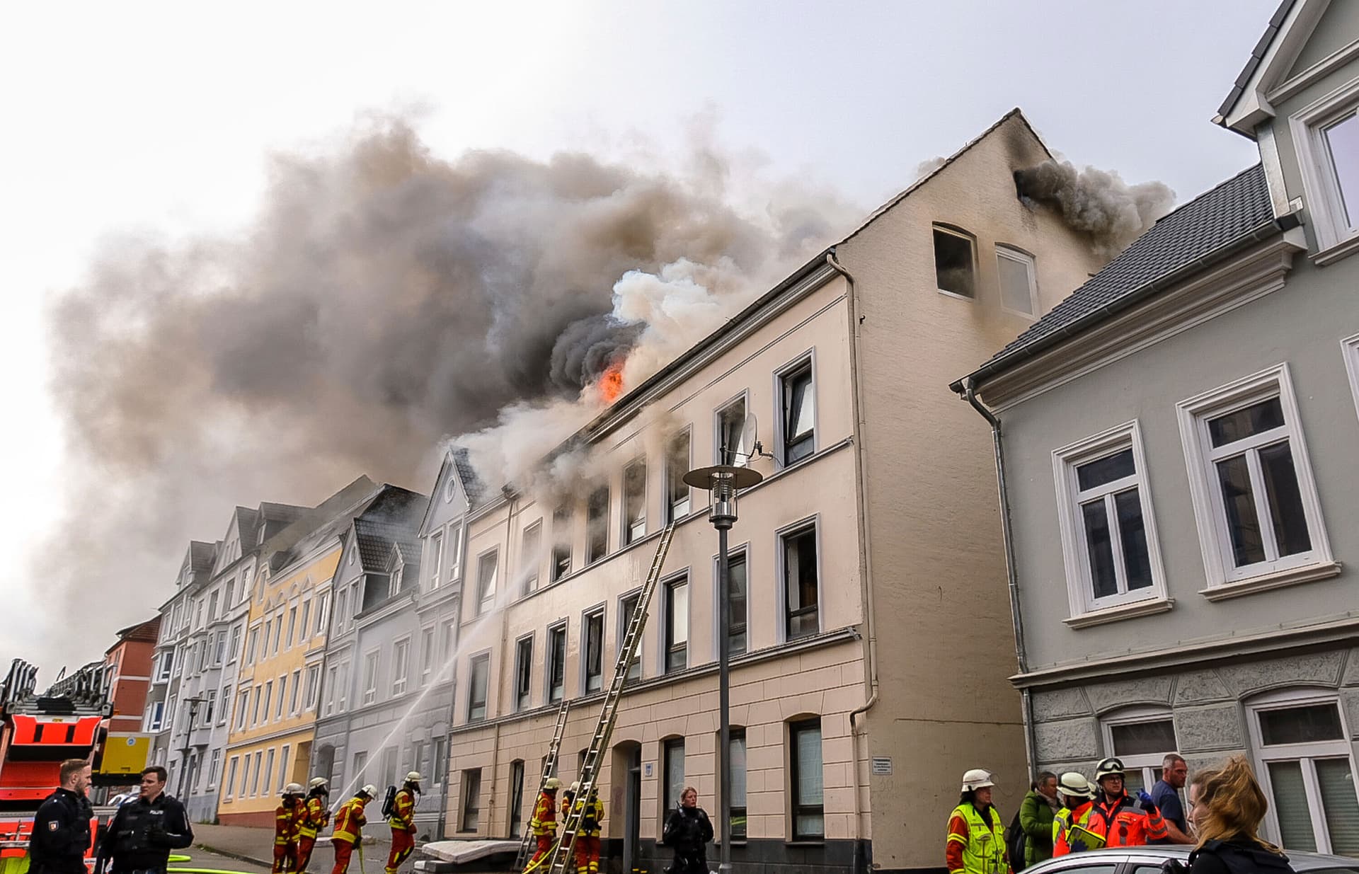 Oma (70) und Kind (4) sterben in Flensburger Flammen