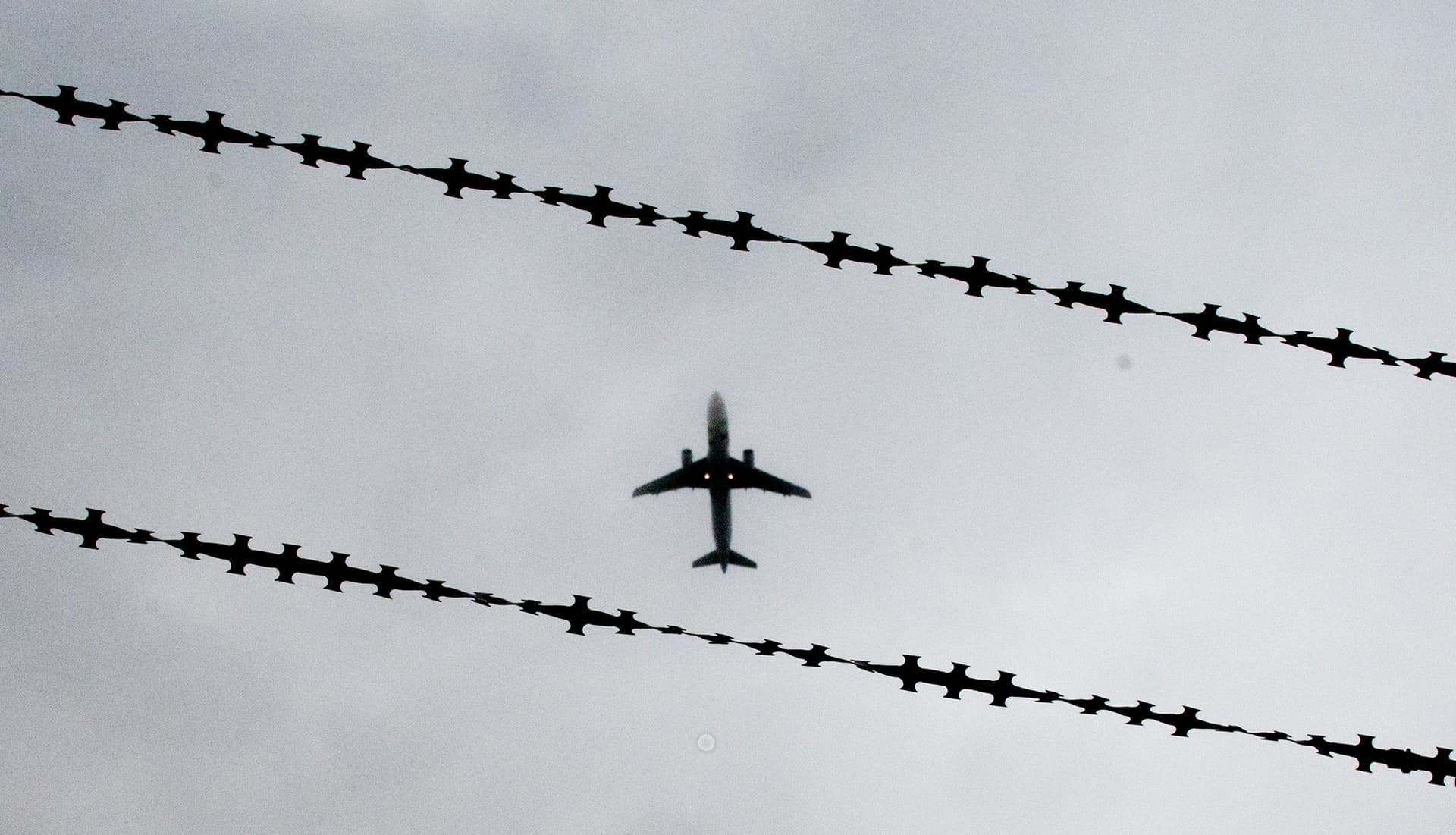 Umfrage: Deutsche glauben nicht an Trendwende bei Abschiebungen