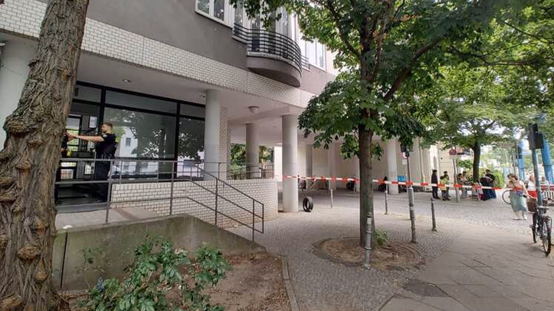 LKA-Kamera filmte Abdul Ballout beim Verlassen des Hauses: CSD-Attentäter stand bis eine Stunde vor der Tat unter Beobachtung