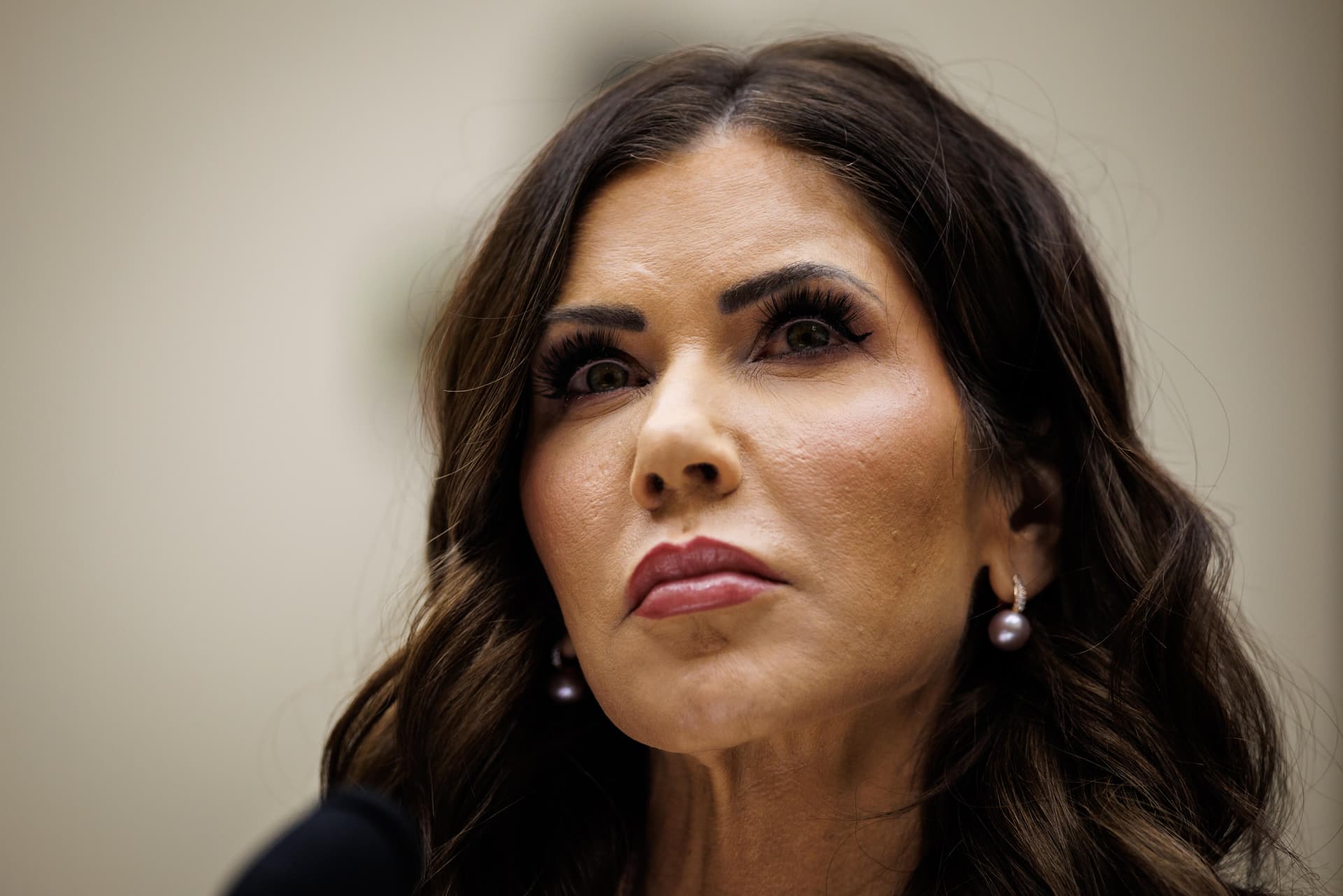 Trump entlässt Heimatschutzministerin Noem – Senator Mullin soll übernehmen