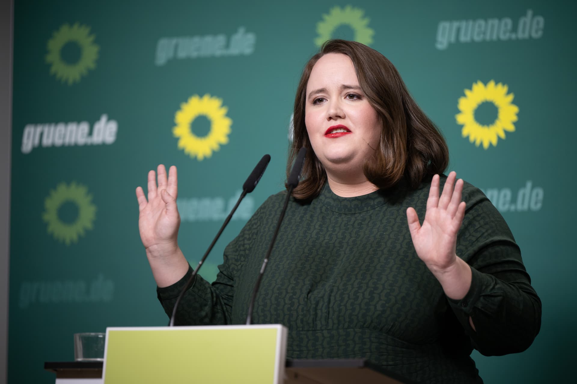 Mitarbeiterin von Ricarda Lang stimmt mit der AfD: Sie hat nichts Falsches getan