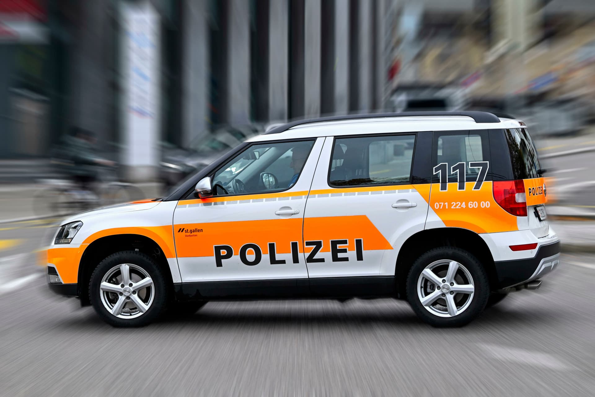 Somalischer Frauenmörder wird zu 14 Jahren Haft verurteilt, kommt auf freien Fuß – und ist nun verschwunden