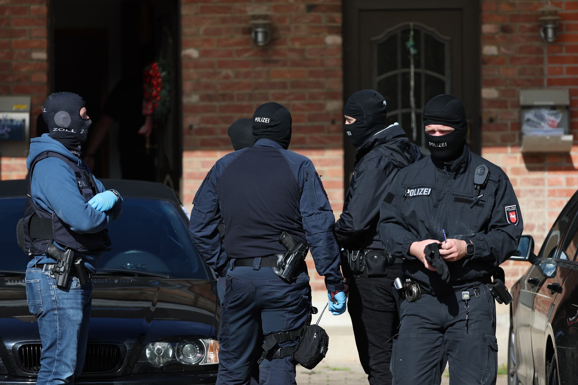 Iraner plante Terror in Deutschland! IS-Mitglied in Hannover festgenommen, Wohnungen weiterer Verdächtiger in Paderborn durchsucht