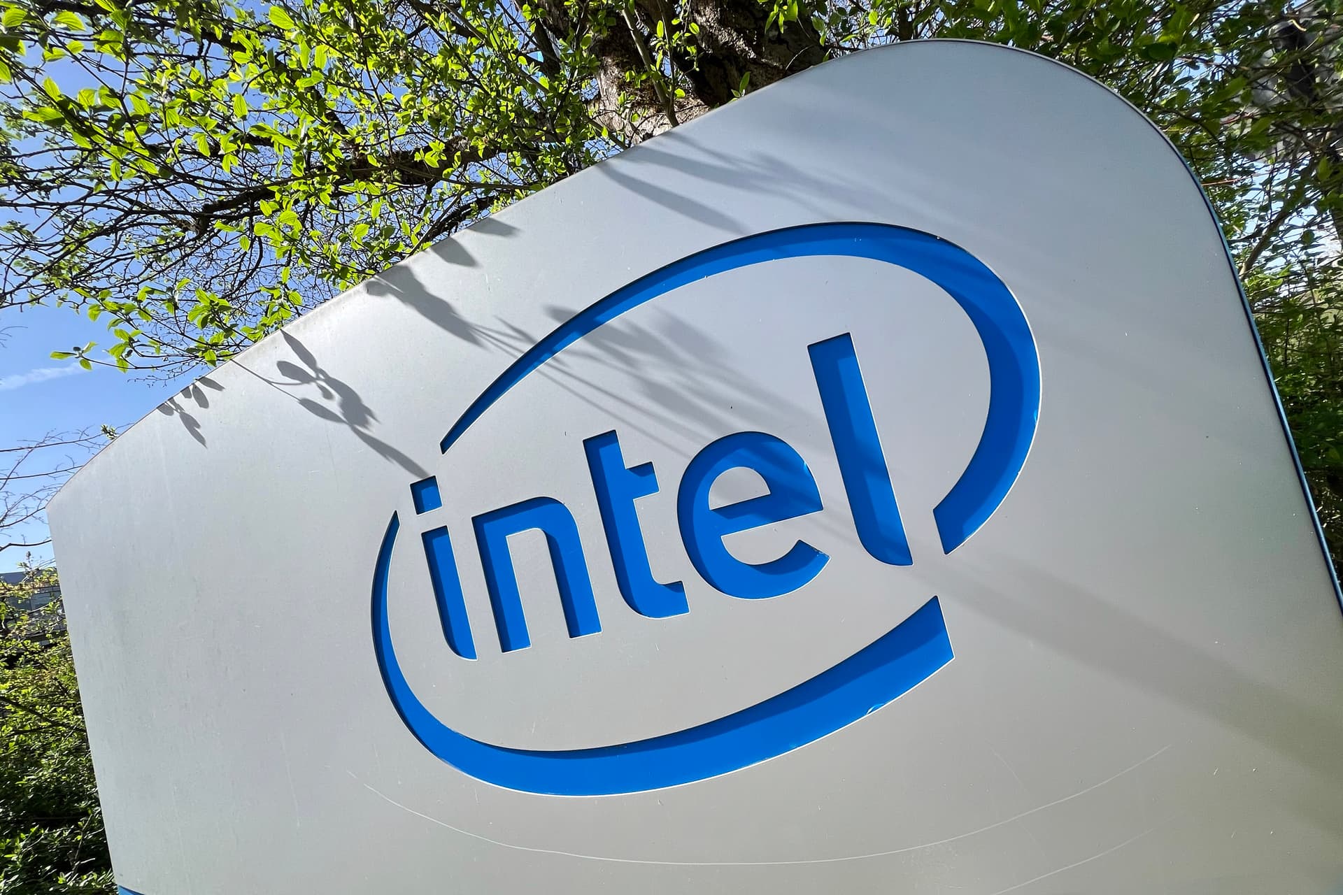 Harter Sparkurs: Intel kündigt Entlassungen an – 18.000 Mitarbeiter betroffen