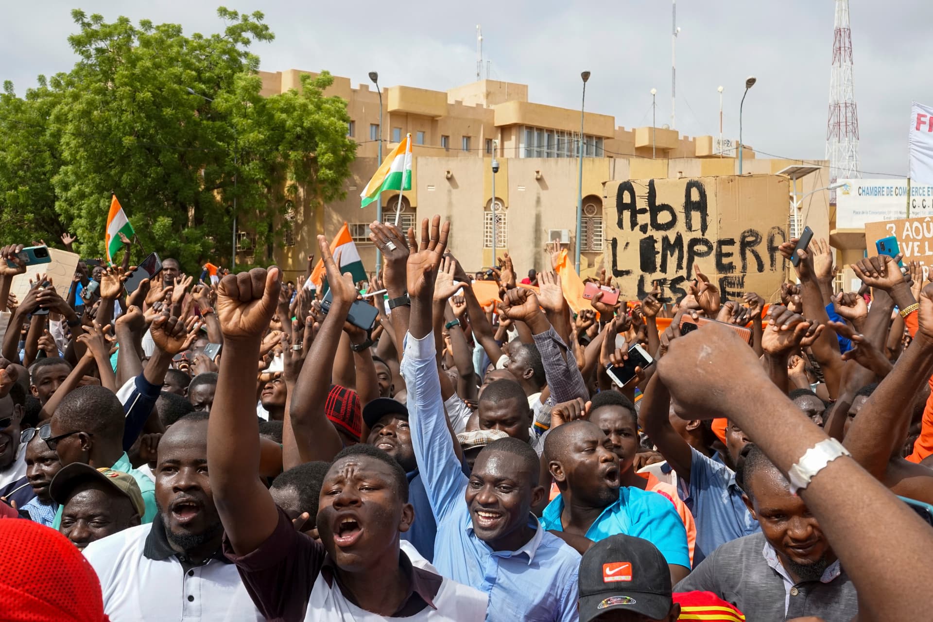 In Niger bahnt sich ein Krieg an: Was das für uns bedeutet