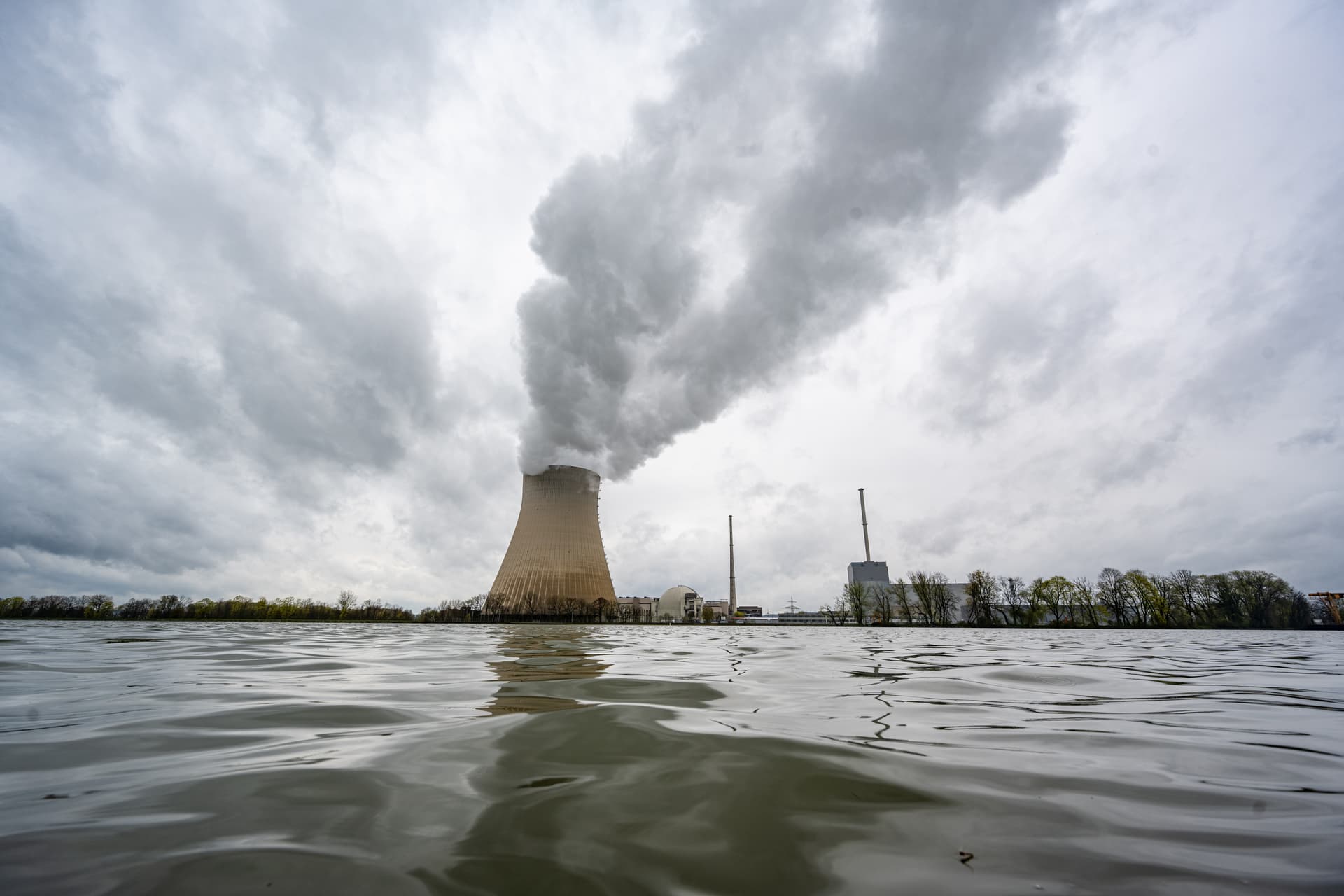 Brisante US-Studie: 9 Atomkraftwerke könnten wieder hochgefahren werden – und mehr als 30 Millionen Haushalte mit Strom versorgen