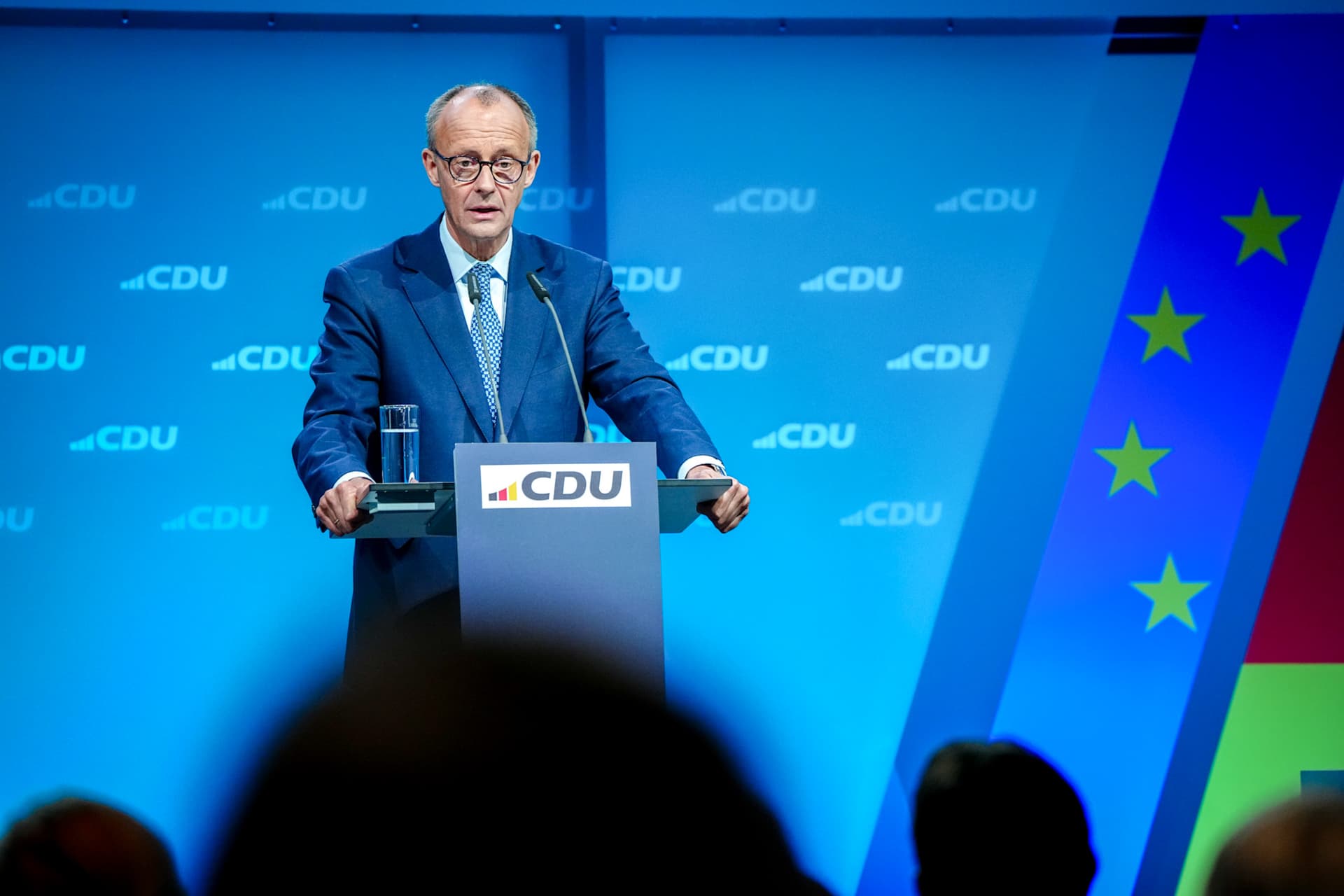 „Alkoholausschank auslassen“: Kanzler Merz schränkt Bier und Wein auf CDU-Parteitag ein