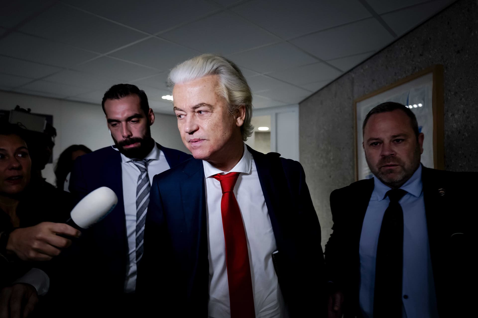 Nach Streit um Migrationskurs: Wilders sprengt niederländische Regierungskoalition!
