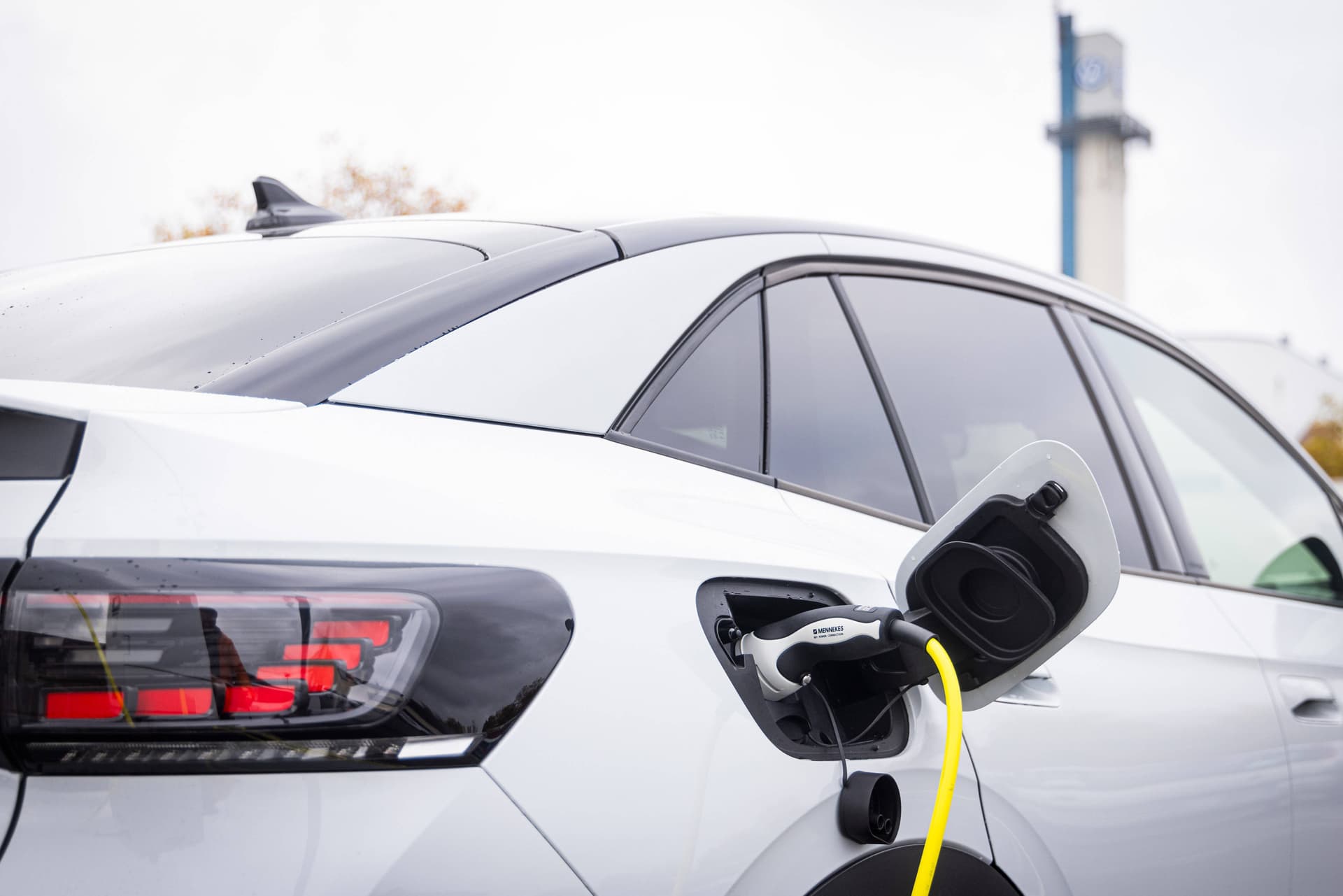 Probleme mit der E-Mobilität: VDA fordert entschlossenes Handeln für Deutschlands Wettbewerbsfähigkeit