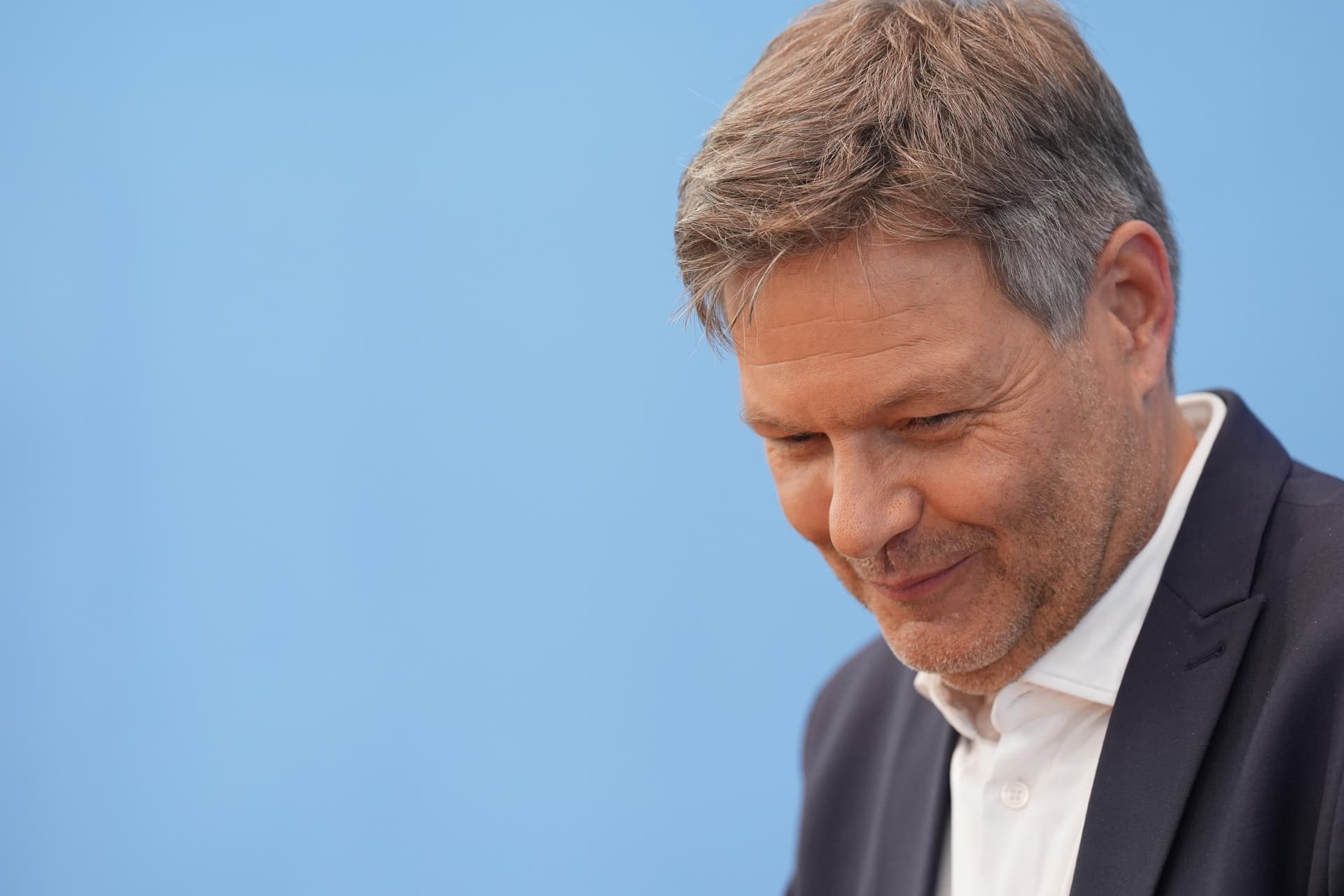 „Ich fühle mich von der Regierung veräppelt“: Steuerersparnis für ausländische Fachkräfte – NIUS-Leser reagieren empört