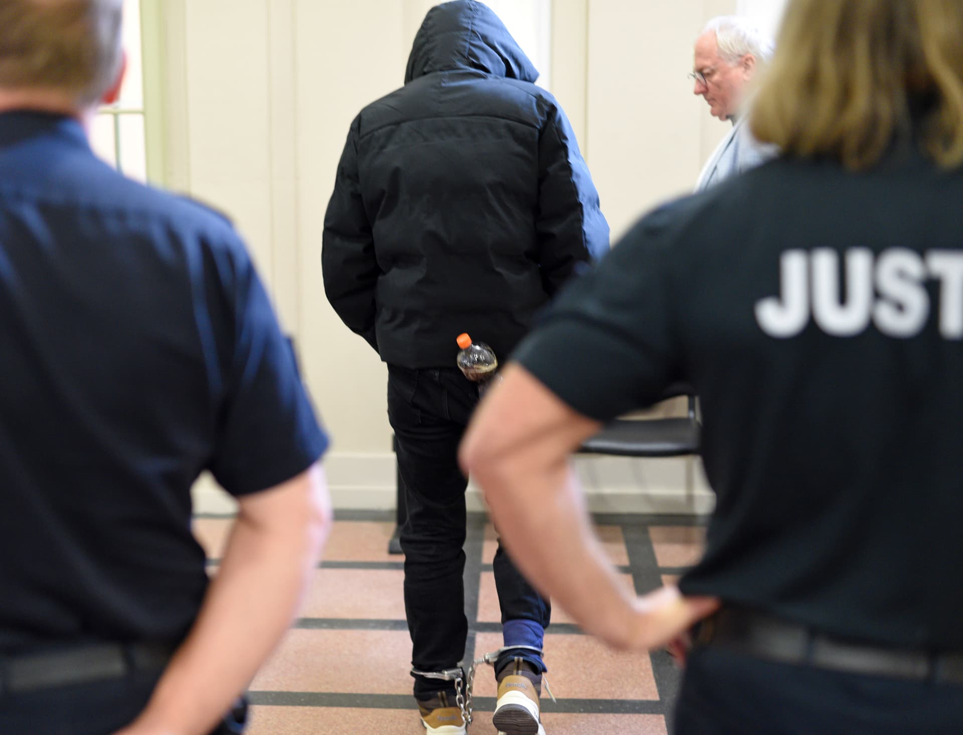 Tunesier lockt Schülerin (15) in Wohnung und vergewaltigt sie