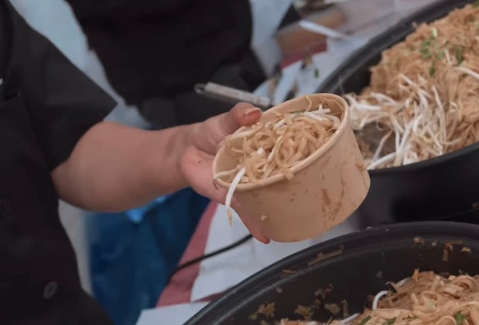 Weil er ein asiatisches Streetfoodfestival mit dem Wort „exotisch“ bewarb: Gastronom bekommt Post von Berliner Antidiskriminierungs-Jägern