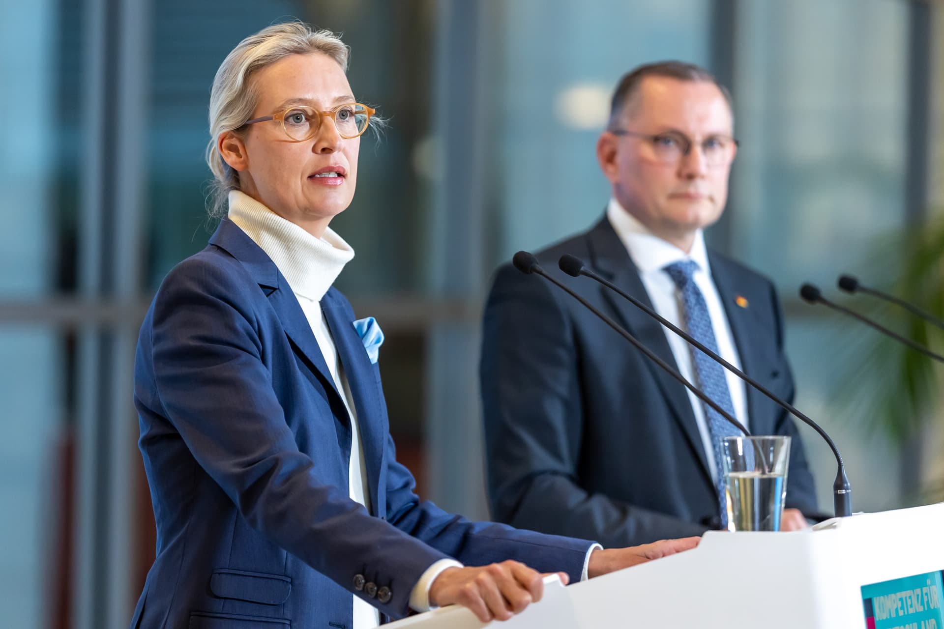 „Offensichtlich rechtswidrig“: AfD klagt gegen Verfassungsschutz-Einstufung