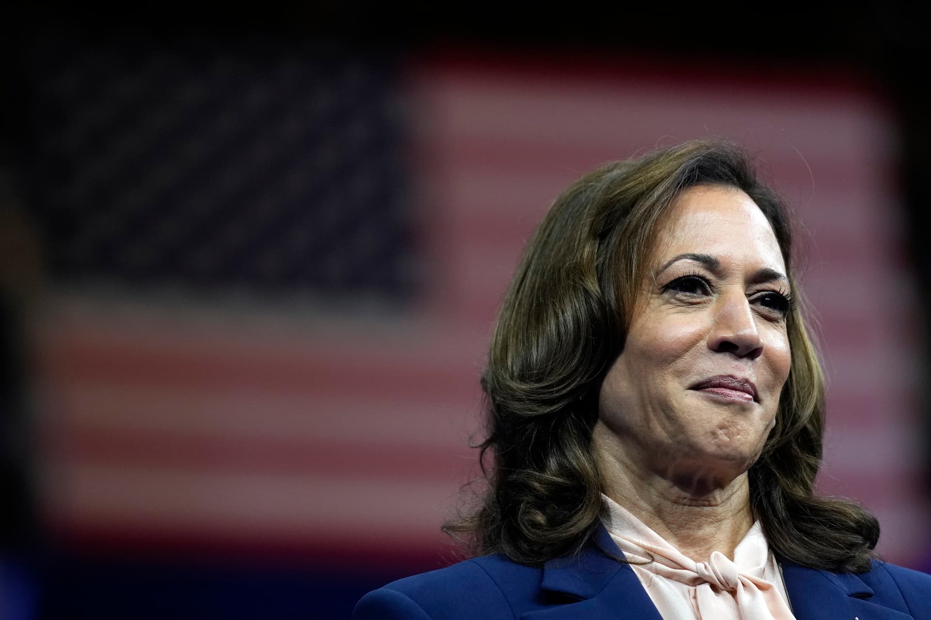 Umfrage: Harris fünf Prozent vor Trump – TV-Duell am 10. September