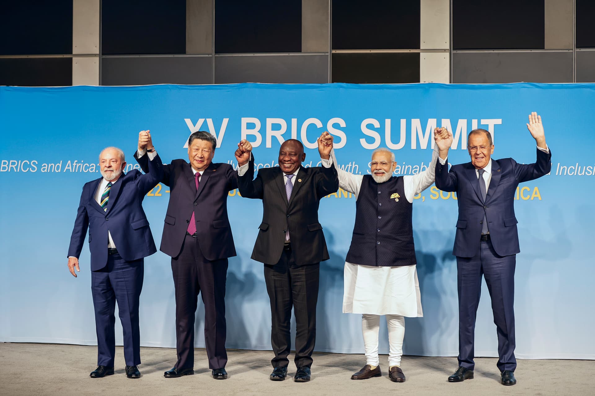 BRICS-Staaten nehmen weitere Mitglieder auf: Auf dem Weg zur neuen Weltordnung?