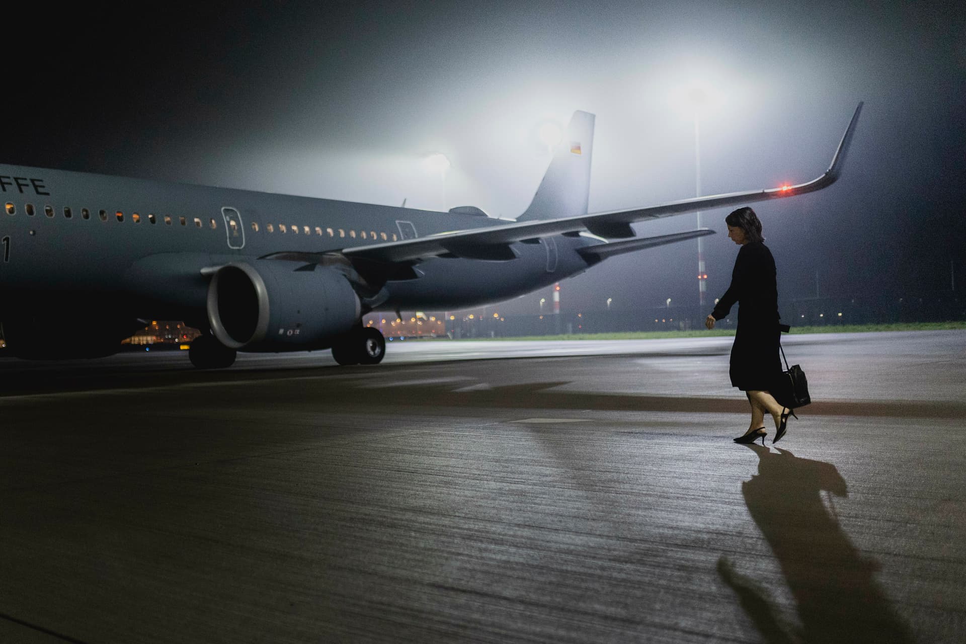 Reise nach Israel: Für Baerbock fliegt die Luftwaffe, für deutsche Staatsbürger nicht!