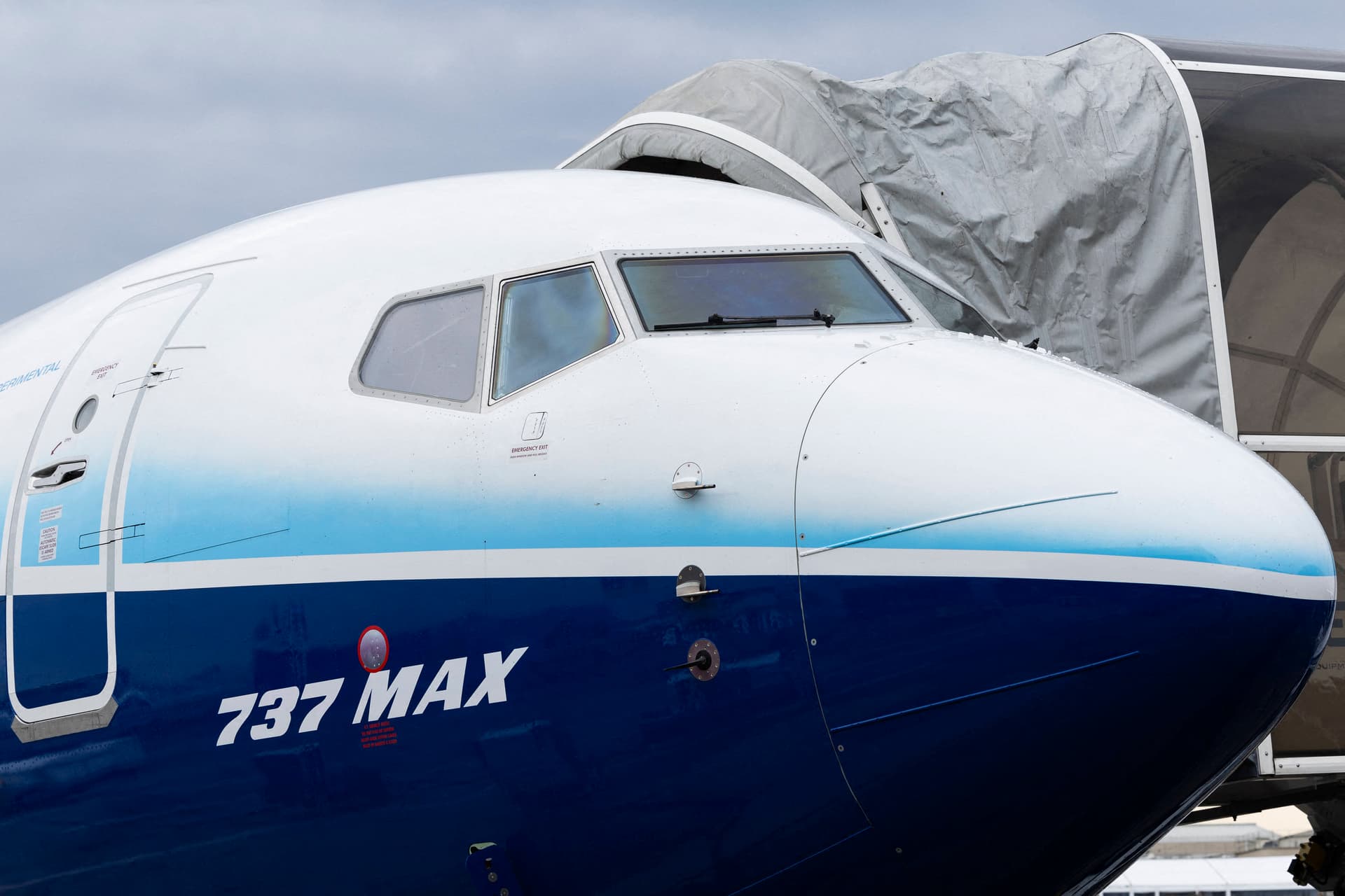 346 Tote: Familien von Absturz-Opfern fordern Milliardenstrafe für Boeing