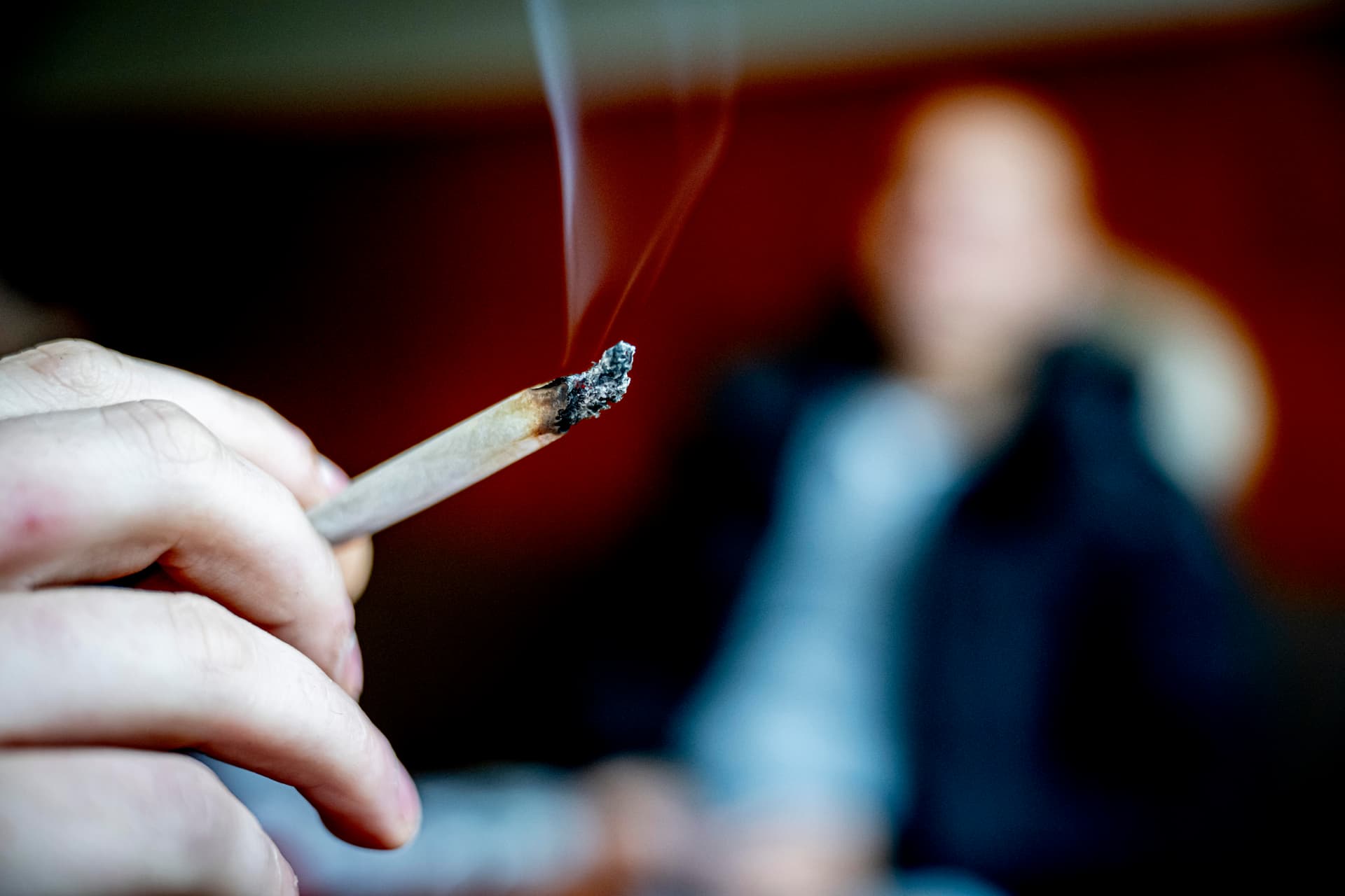 Geplante Cannabislegalisierung: Eltern in Sorge wegen Lauterbachs Kiffer-Gesetz
