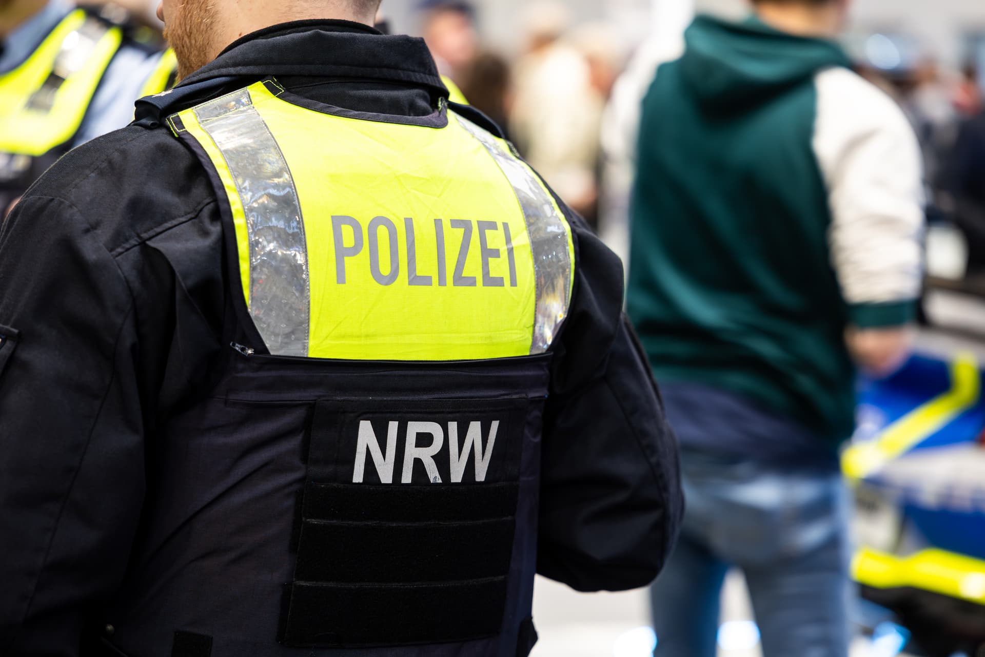 Lebensgefahr! 15-Jähriger bei Karnevalsparty mit Messer schwer verletzt