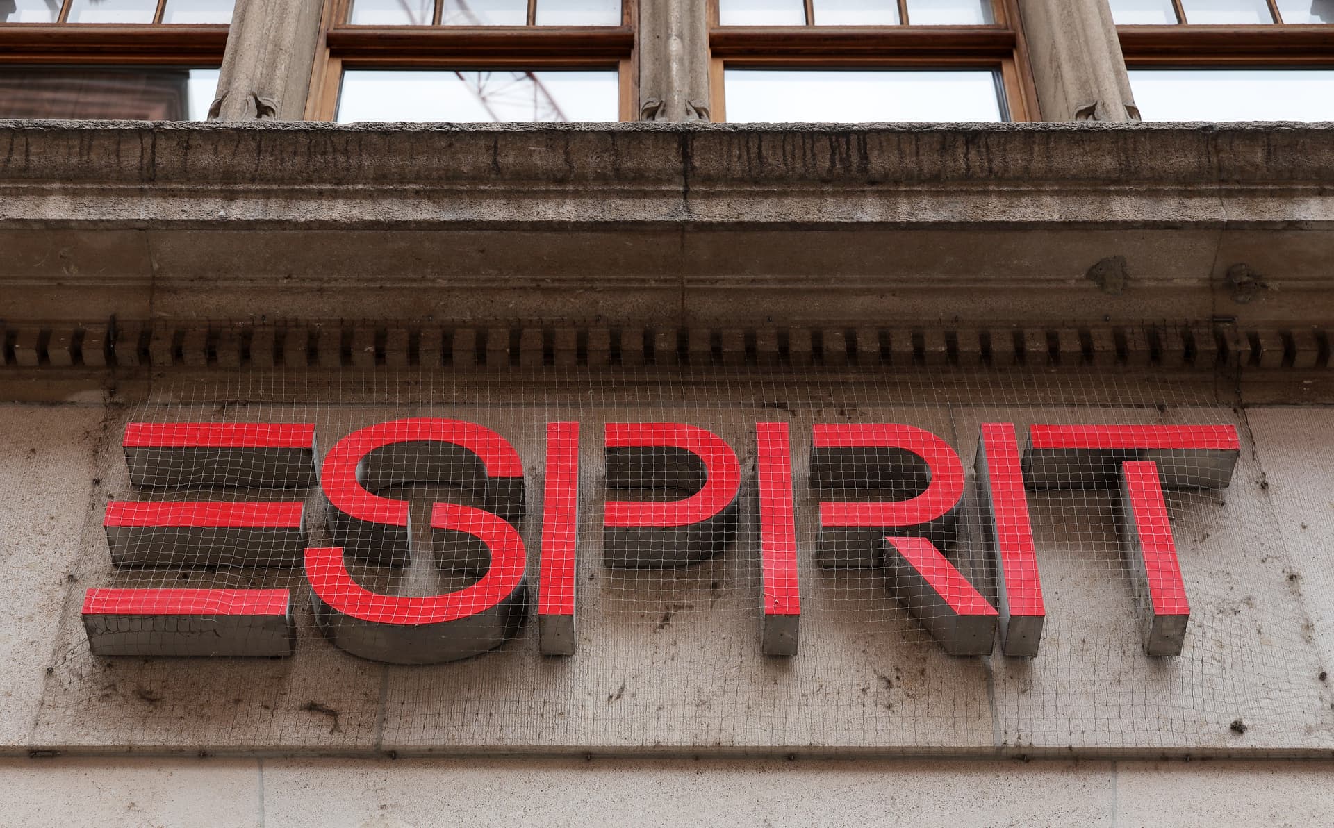 1500 Mitarbeiter betroffen: Die Modekette Esprit ist pleite!