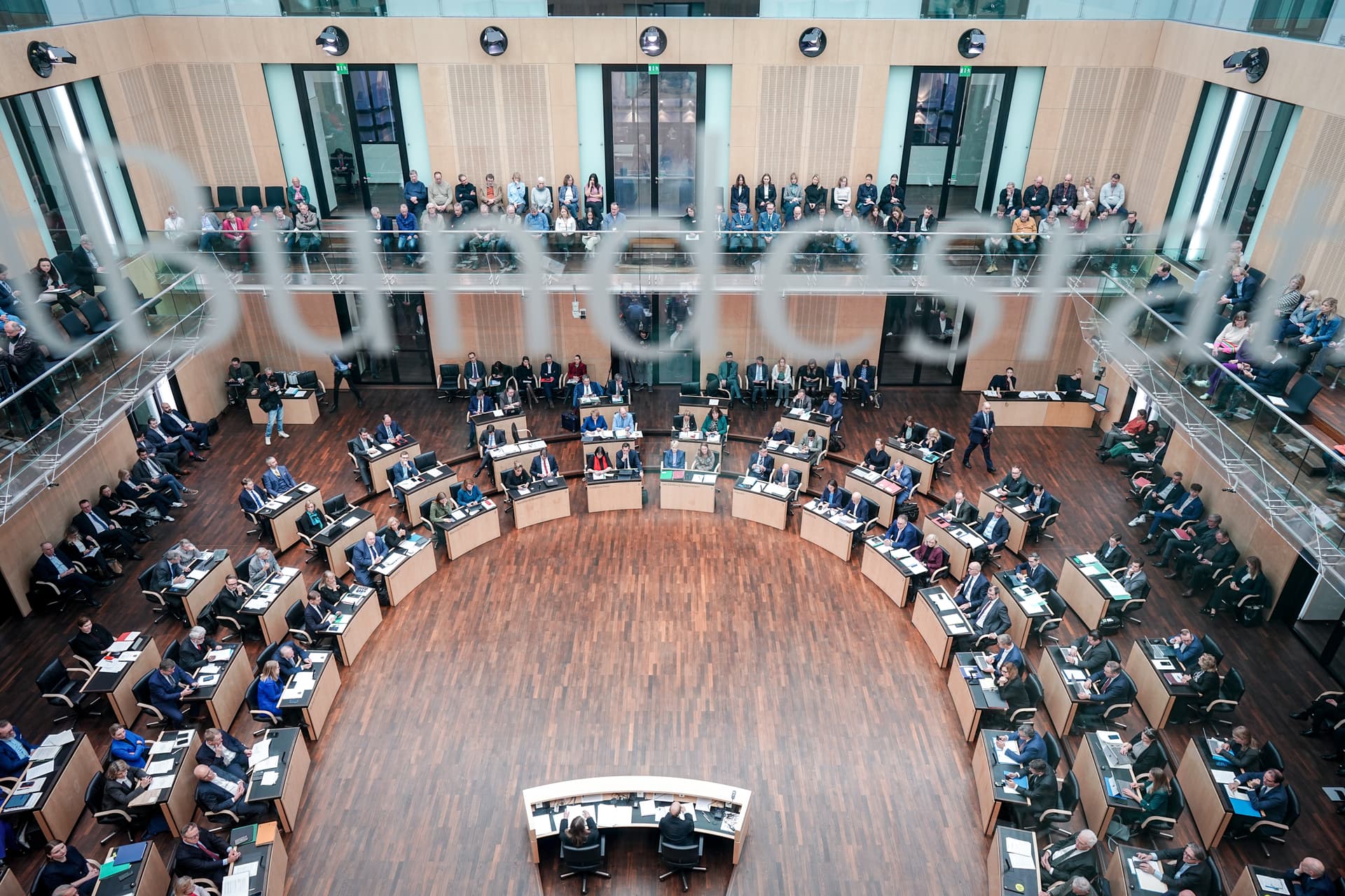 Steigen die Krankenkassenbeiträge jetzt doch? Bundesrat stoppt Sparpaket der Bundesregierung