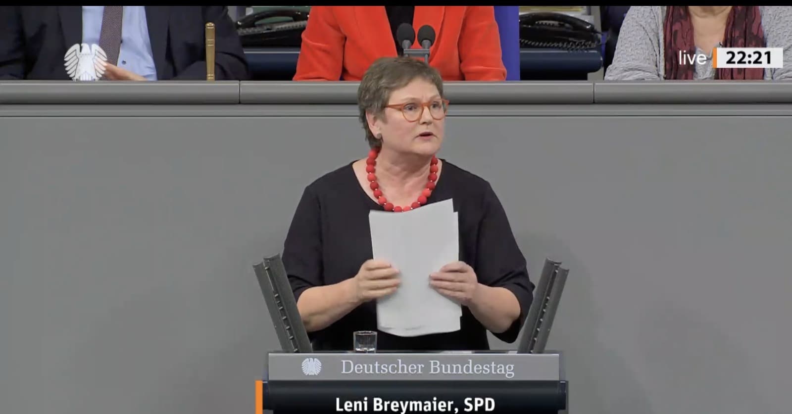 SPD-Frau beschimpft AfD als wuchernde Krankheit – das Parlament johlt, Konsequenzen gibt's keine