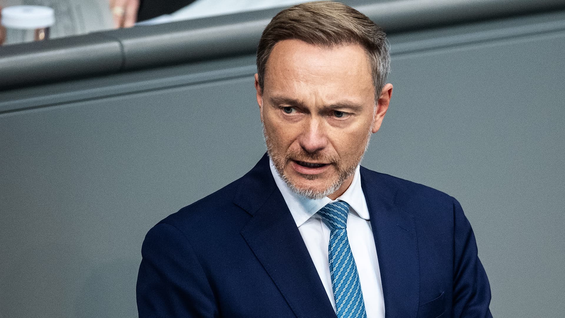 Notlage akzeptieren oder Rückzahlungs-Chaos: Lindner erpresst das ganze Land!