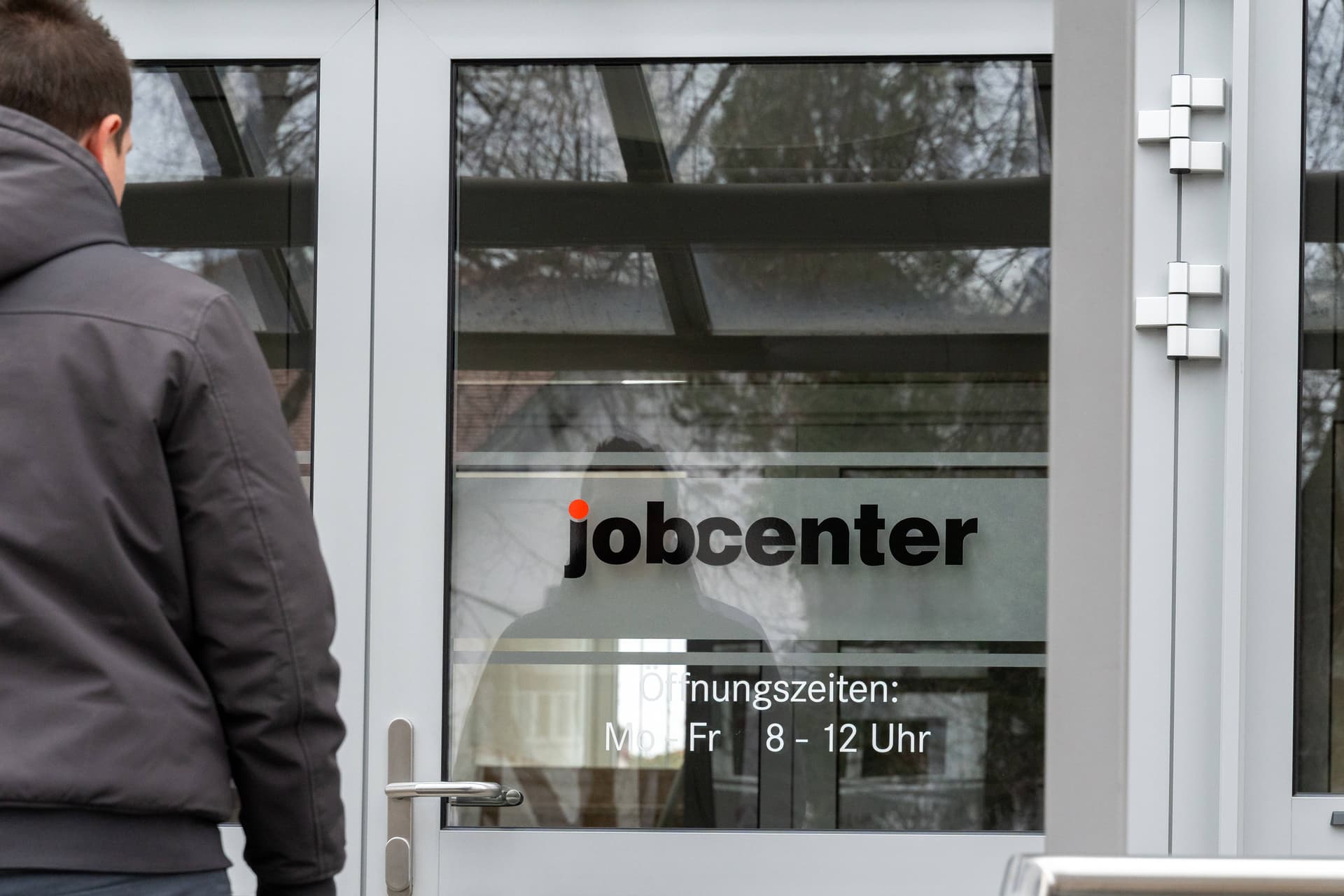 Neuer CDU-Plan zum Bürgergeld: Deutschlandticket soll Geldleistung ersetzen