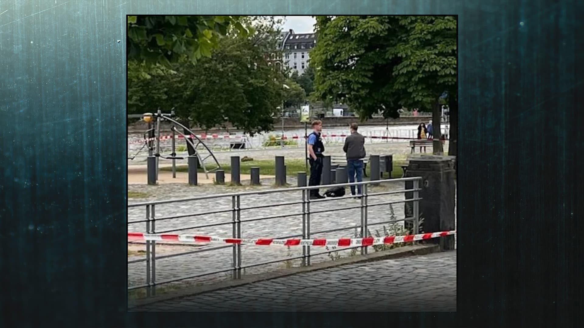 Schrecklicher Angriff in Frankfurt: Afghane (19) sticht Frau mit Messer in den Hals. Sie flüchtet, stolpert, er sticht weiter zu ...
