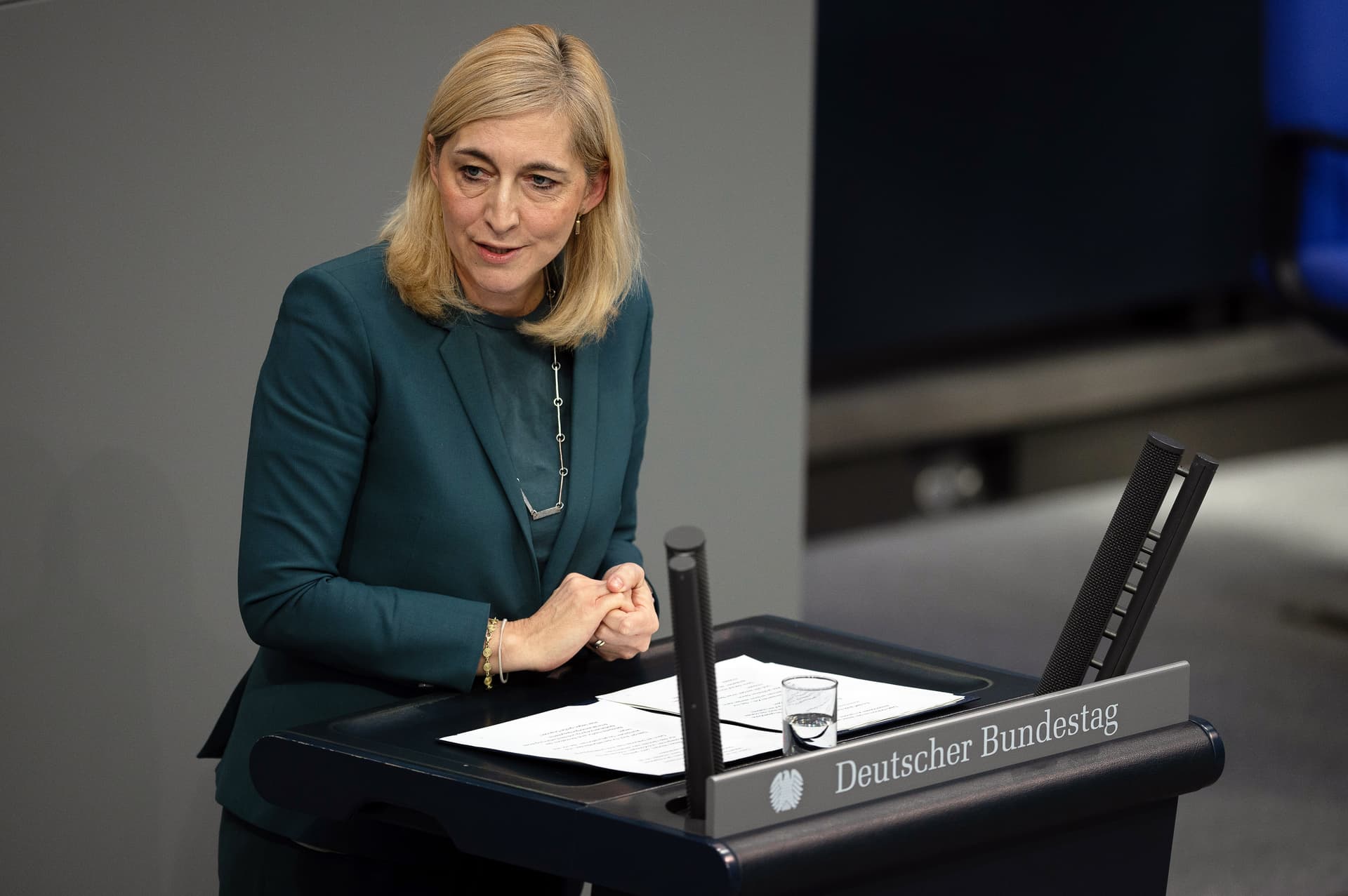 Warken warnt vor Beitragsexplosion: Spargesetz im Gesundheitswesen scheitert vorerst im Bundesrat