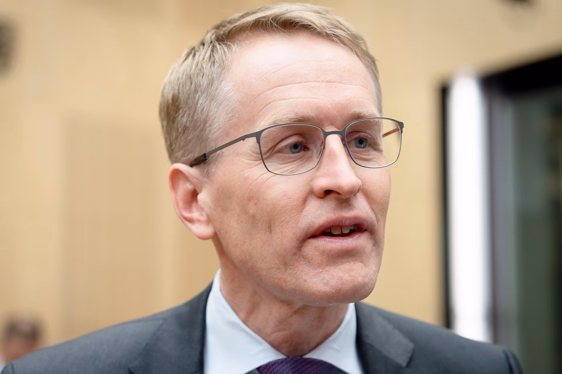 Faschismus-Aussage: Daniel Günther fordert Rücktritt von Linken-Chef Pantisano