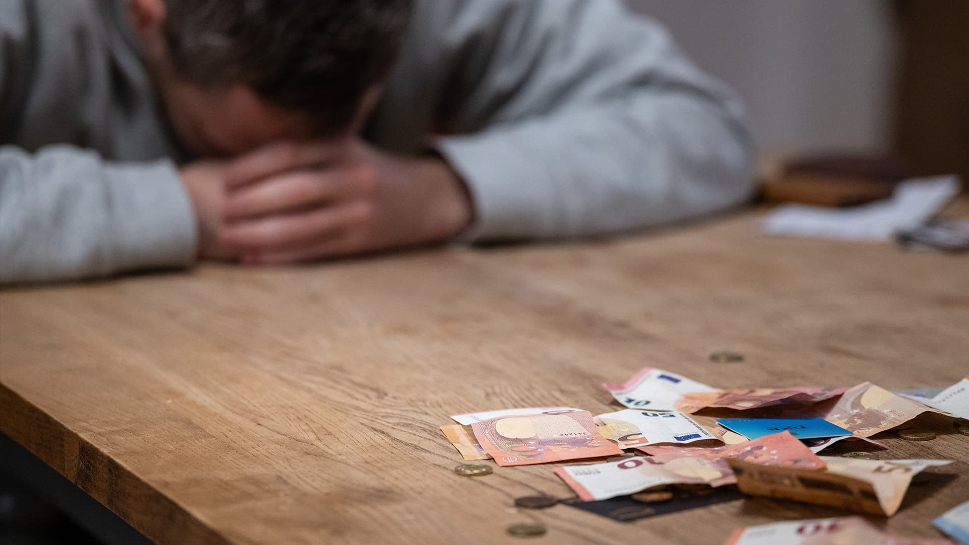 Deutschlands irrster Gehaltszettel: Diese Gehaltserhöhung sorgt für WENIGER Geld!