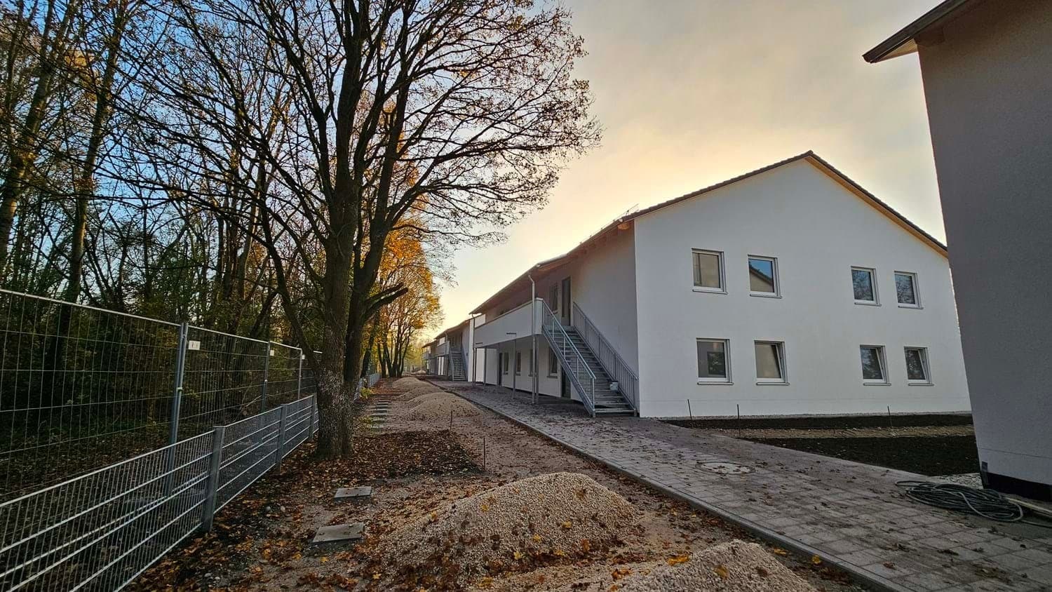 Auf Gelände des Arbeitslagers der Nazis in Dachau entsteht jetzt eine Asylbewerber-Unterkunft