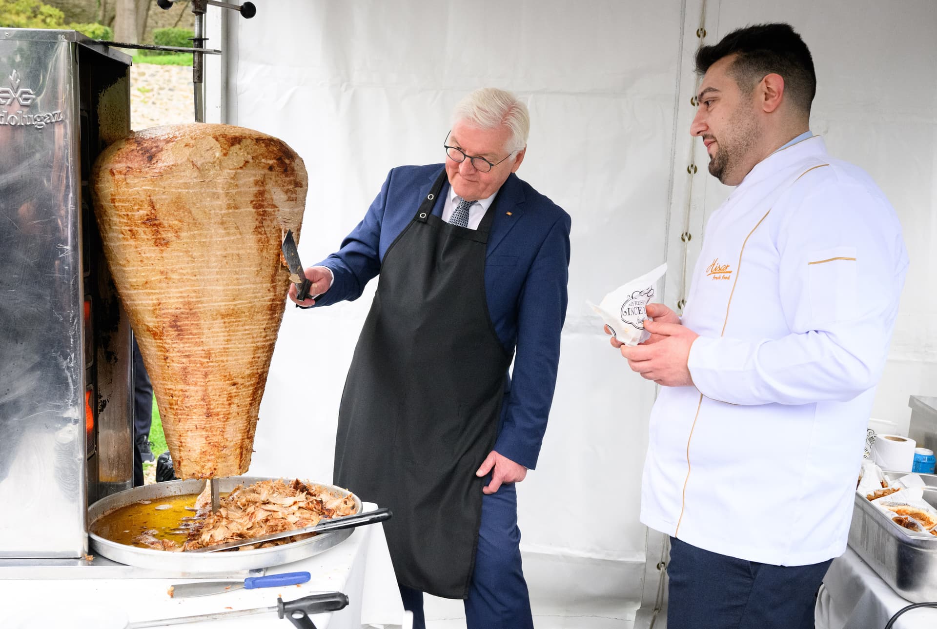 Mit einem Döner blamiert Steinmeier Deutschland und beleidigt die Türkei