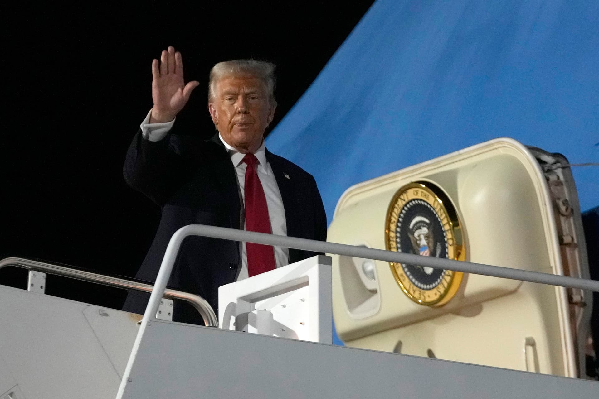 Trump kündigt hohe Zölle auf Stahl und Aluminium an