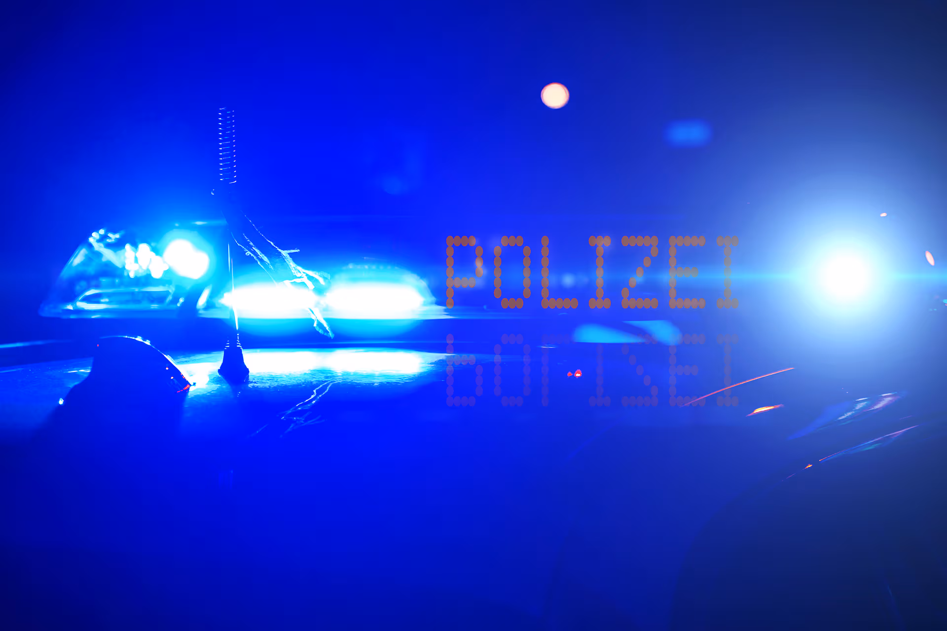 Nürnberg: 29-jähriger Syrer dringt in Nachbarwohnung ein und attackiert schlafenden Mann mit Messer
