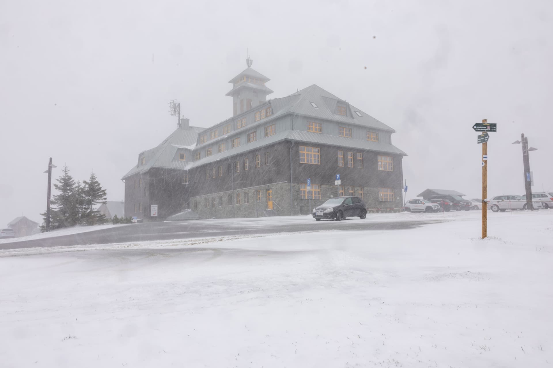 Wintereinbruch im Erzgebirge: 10 Zentimeter Neuschnee erwartet