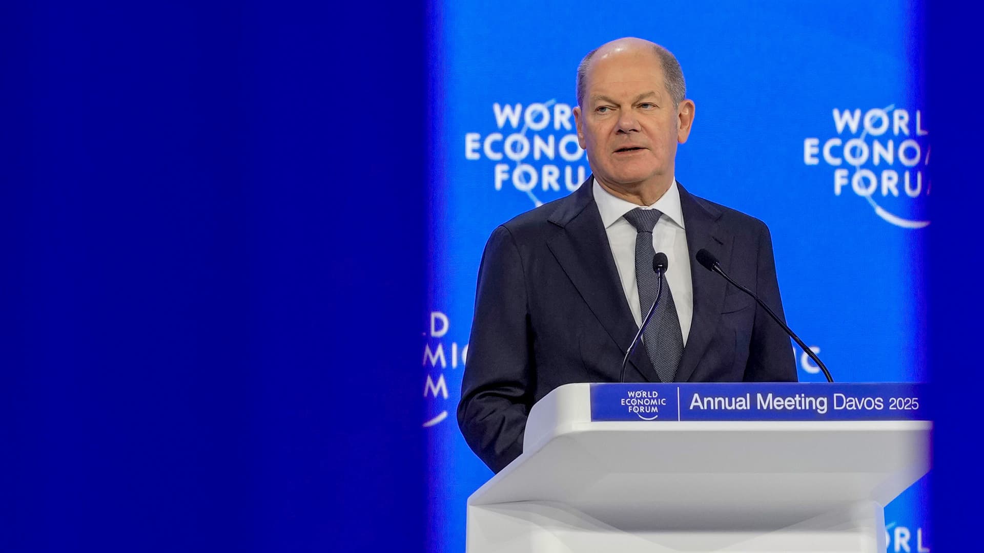 Olaf Scholz über die Meinungsfreiheit: „Jeder darf seine Meinung sagen, aber wir akzeptieren nicht, wenn jemand extrem rechte Positionen unterstützt“