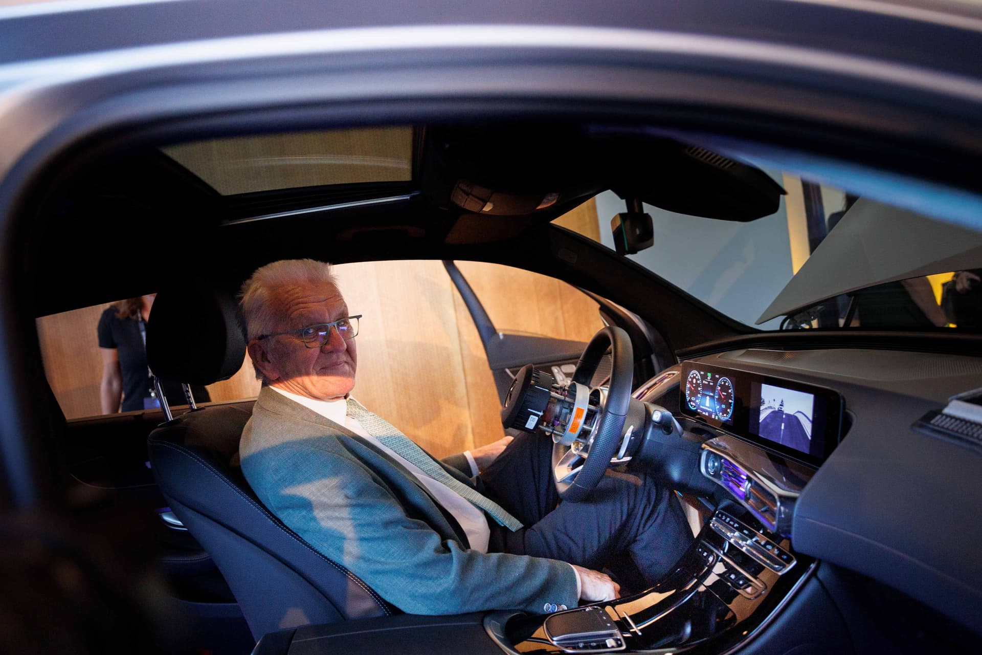 Kretschmann kritisiert Grüne für „Kulturkampf gegen das Auto“
