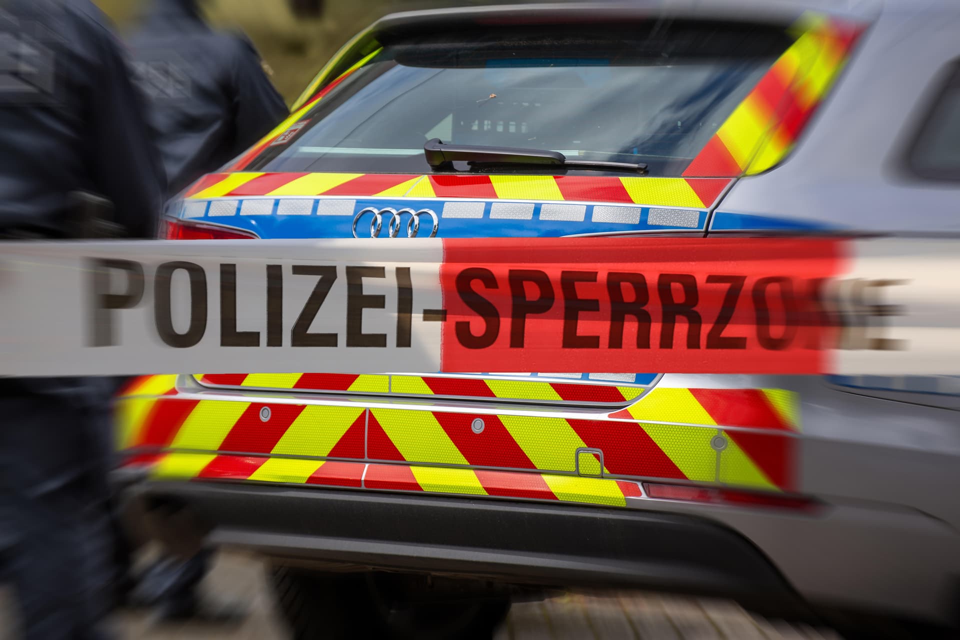 Nach Angriff durch südländische Tätergruppe: 20-Jähriger erliegt seinen schweren Kopfverletzungen