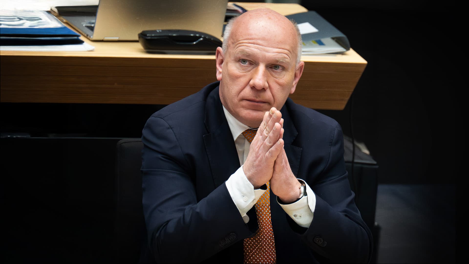 Kai Wegner fleht Parlament an: „Einsatz von Tausalz in Berlin bitte ermöglichen“
