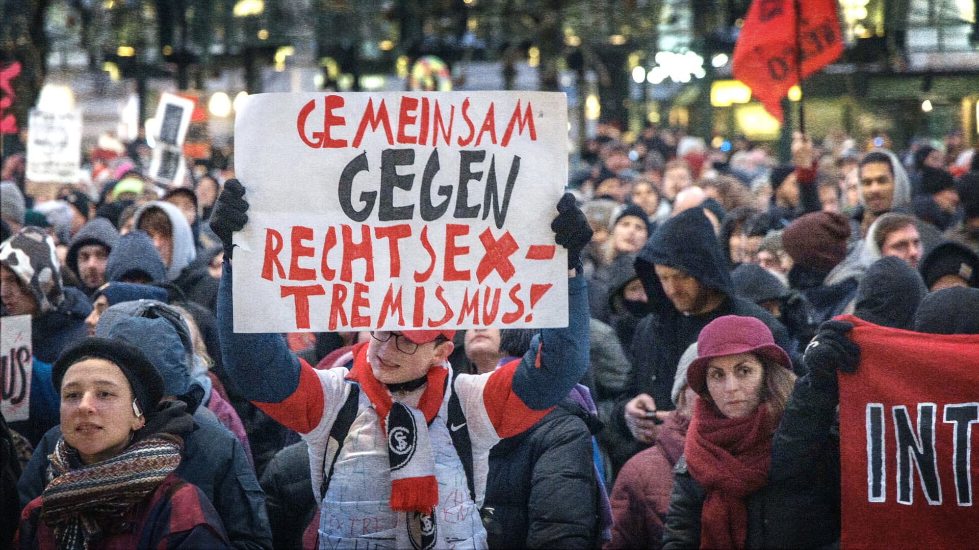 Mordaufrufe, Linksextremismus und Judenhass: Das passierte wirklich bei den „Demos gegen rechts“